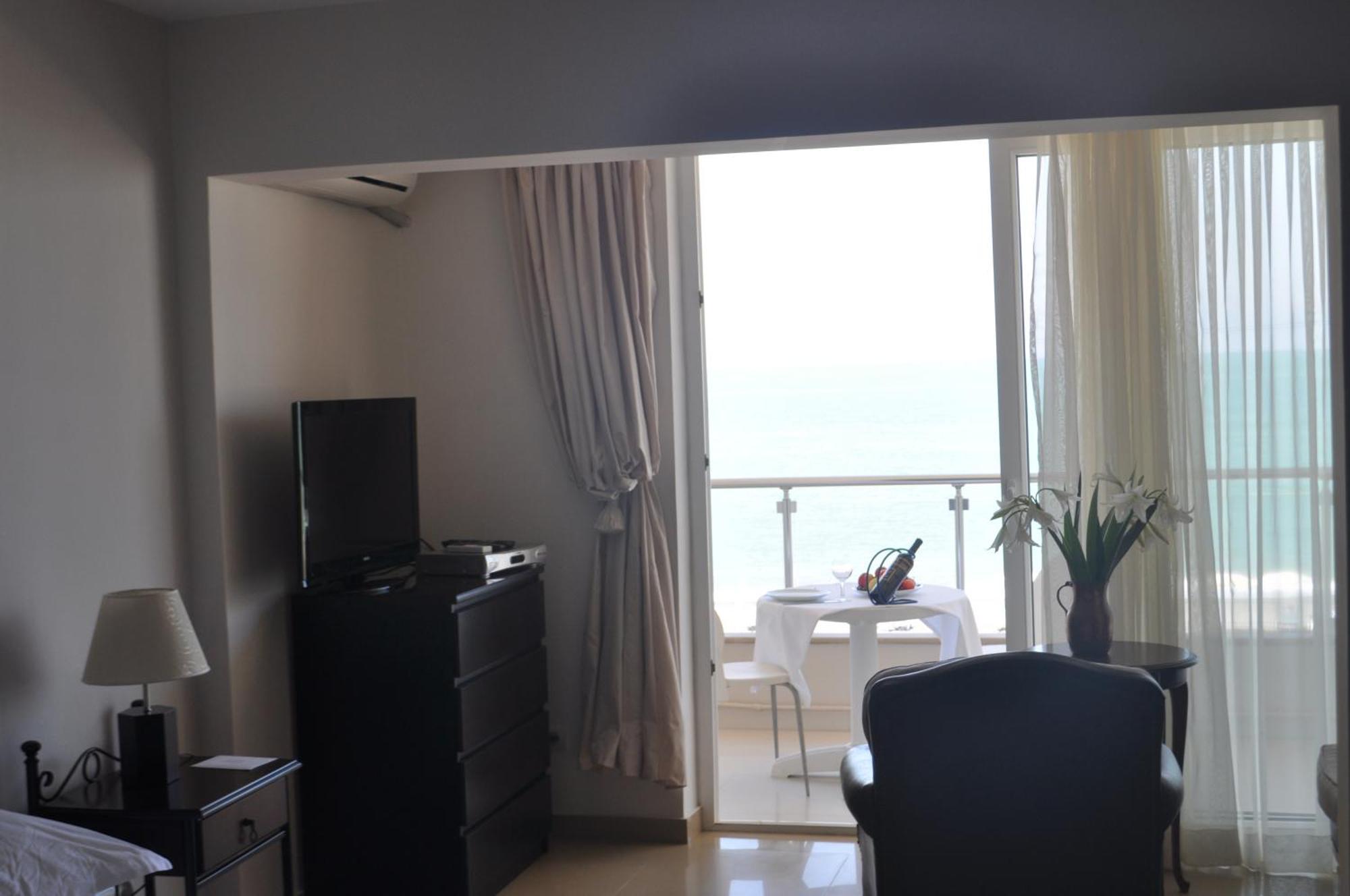 Kobuleti Beach Club Екстериор снимка