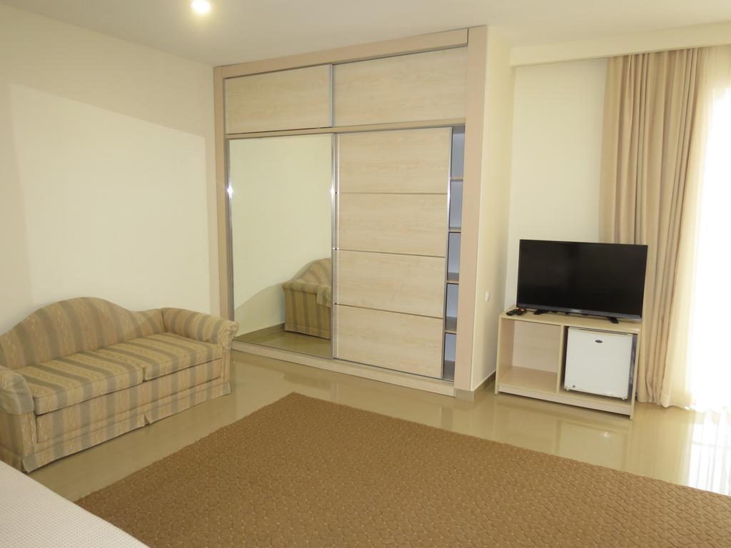 Kobuleti Beach Club Екстериор снимка