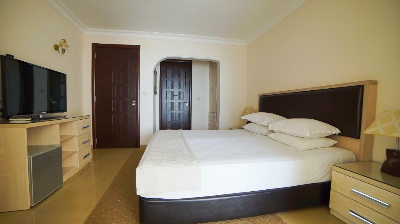Kobuleti Beach Club Екстериор снимка